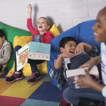 Kids reading