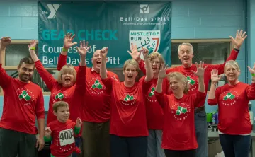 Mistletoe Bell Davis Pitt people